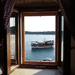 Dvor Apartment *