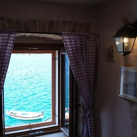 Dvor Apartment