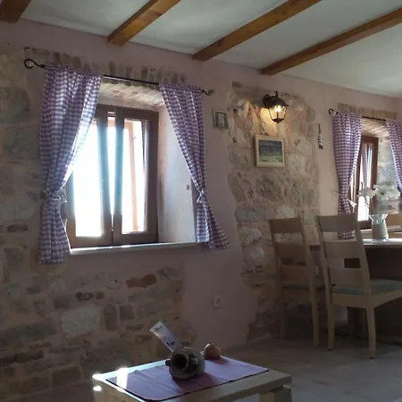 Apartment Dvor Rogoznica (Sibenik-Knin)