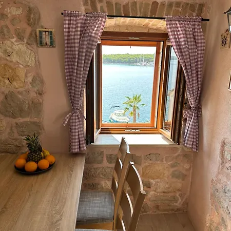 Apartment Dvor Rogoznica (Sibenik-Knin)