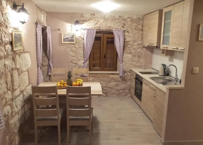 Apartamento Dvor Rogoznica (Sibenik-Knin)