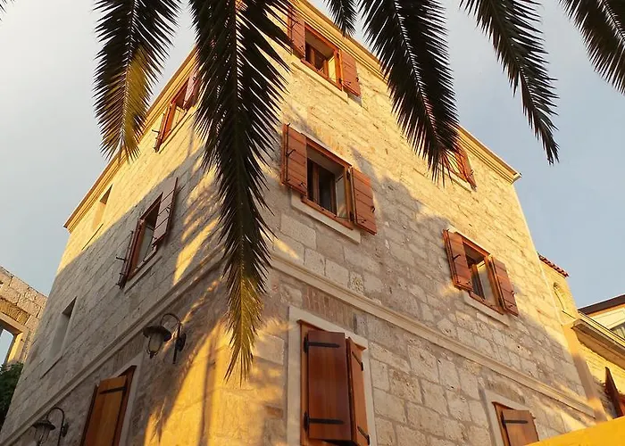 Dvor Rogoznica (Sibenik-Knin)